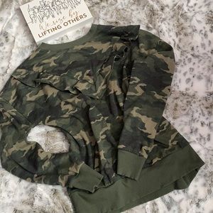 Nine West XS cammo ruffle detail sweatshirt